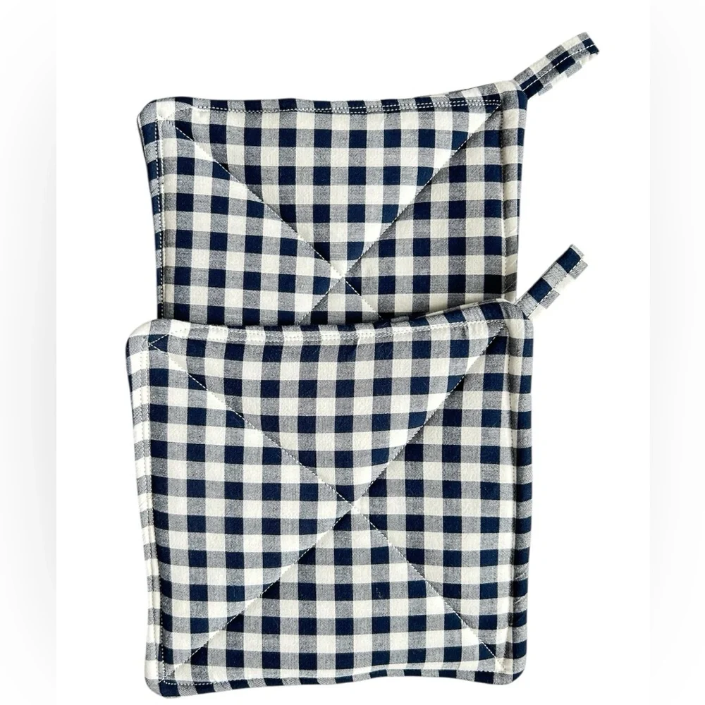 Hand Crafted Navy Blue and White Gingham Checkered Pot Holders Hot Mat Trivet